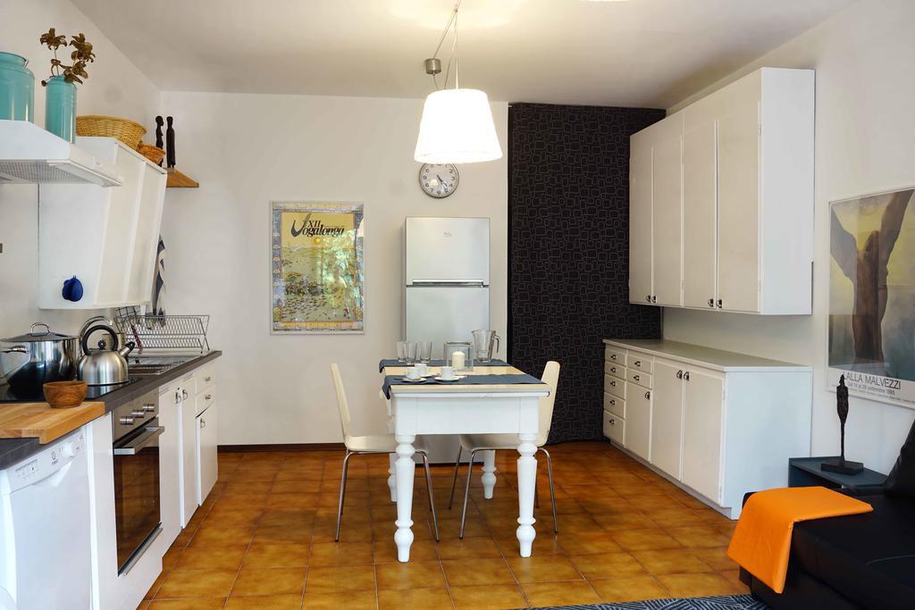 La Maisonette Et Son Jardin Velence Kültér fotó